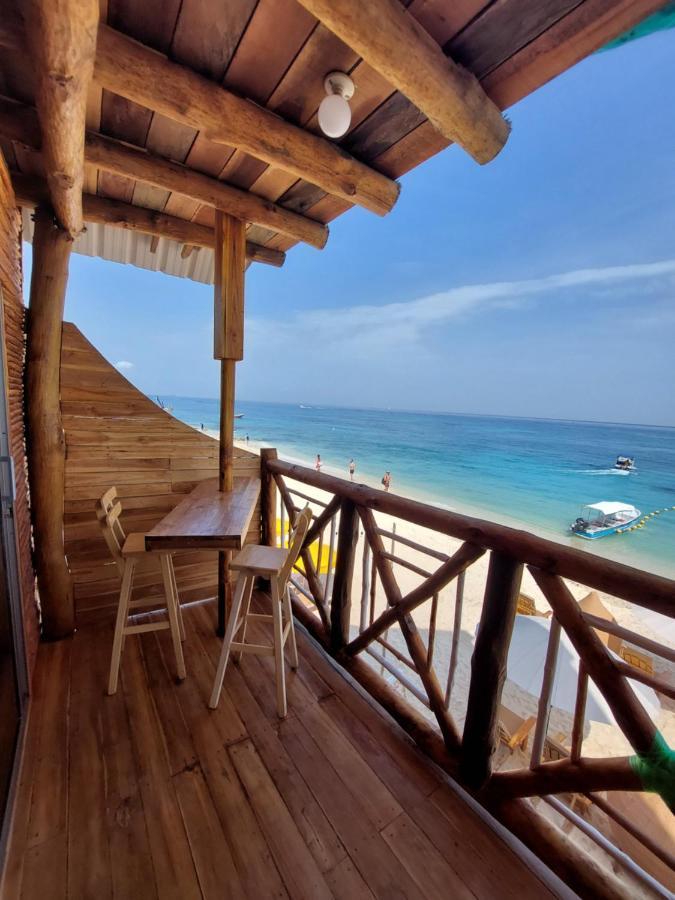 Hotel Calamari Baru بلايا بلانكا المظهر الخارجي الصورة