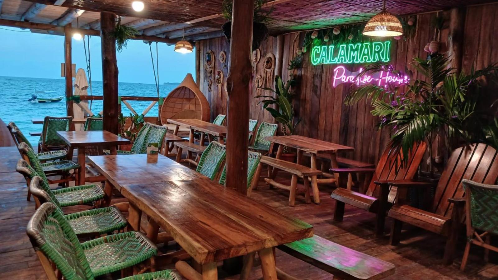 Hotel Calamari Baru بلايا بلانكا المظهر الخارجي الصورة